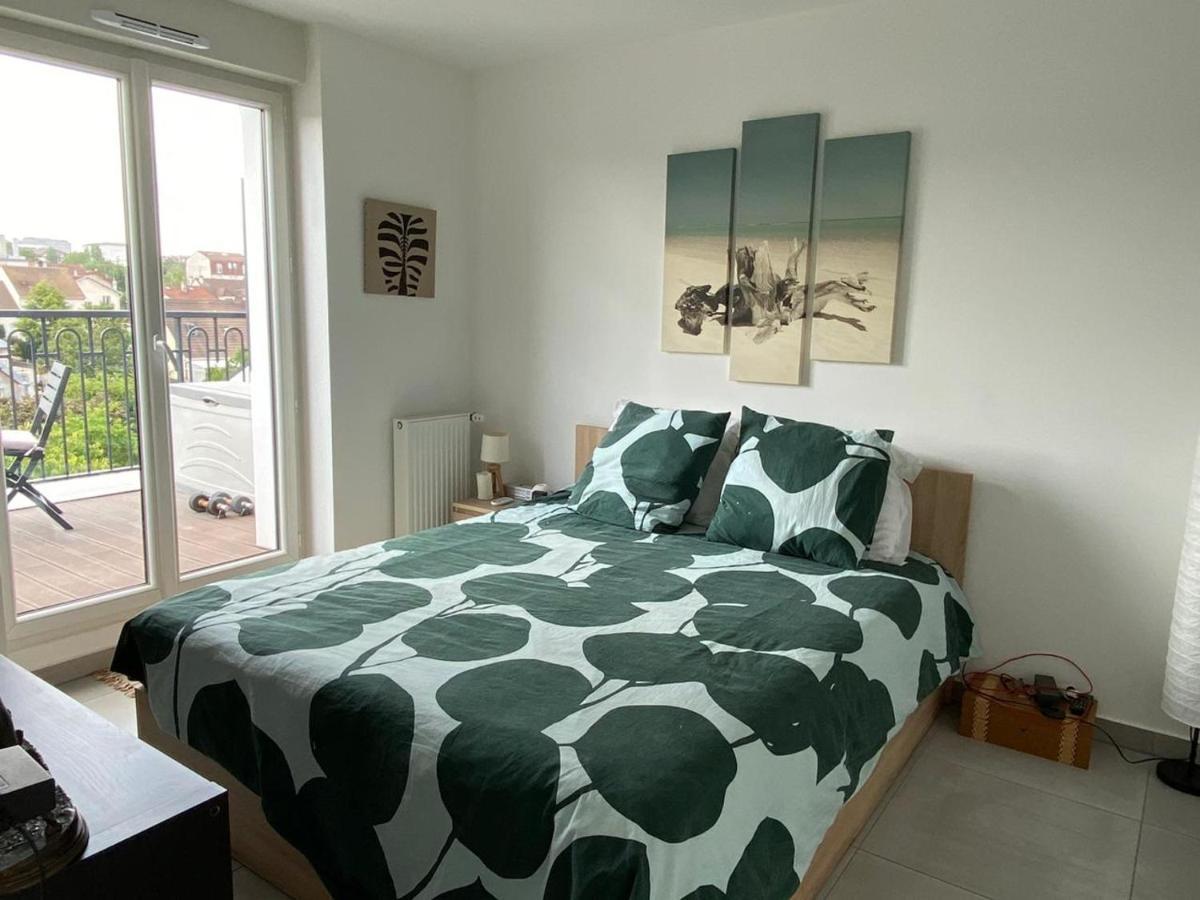 35M2 Neuf, Plein Sud, Dernier Etage Avec Terrasse Apartment Noisy-le-Grand Bagian luar foto